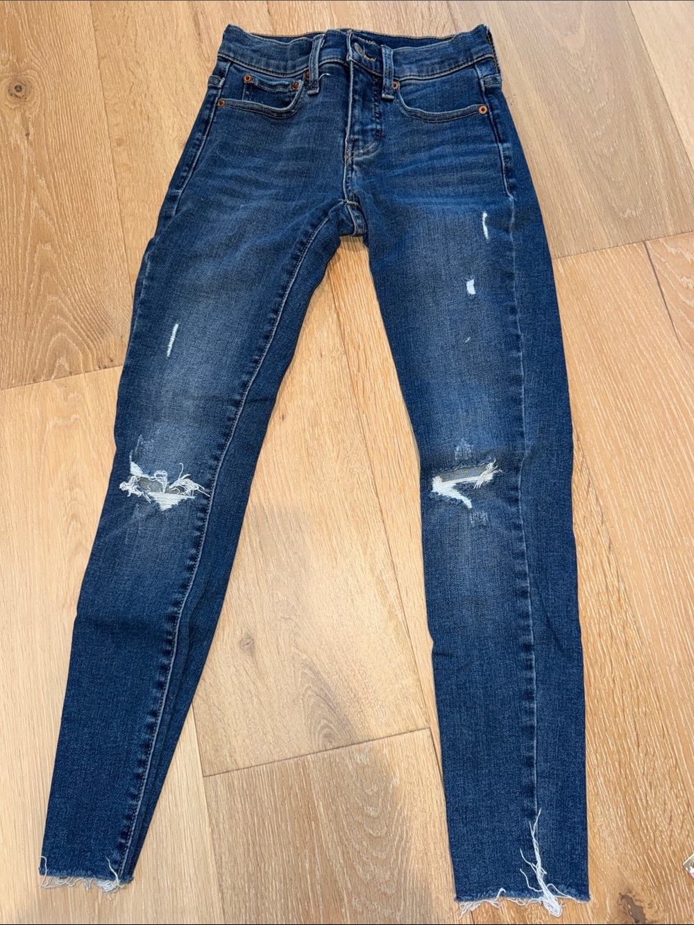 Lucky Brand Dark Blue Distressed Skinny Ava Jeans